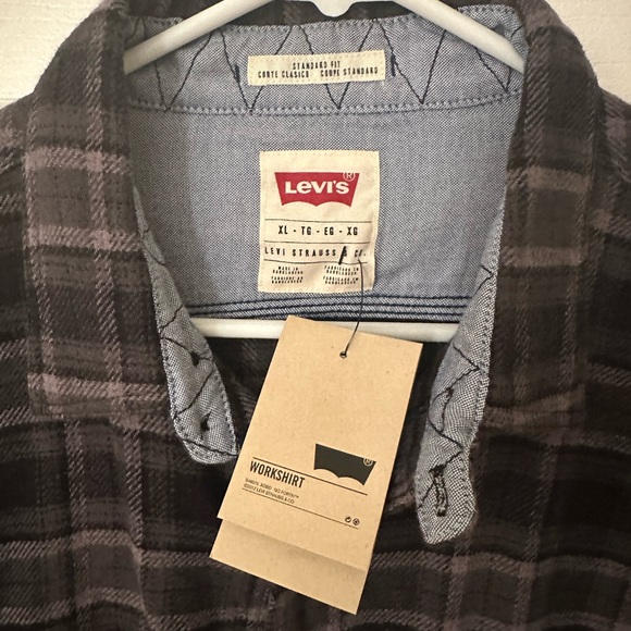 NWT Levi’s flannel shirt - Picture 3 of 4